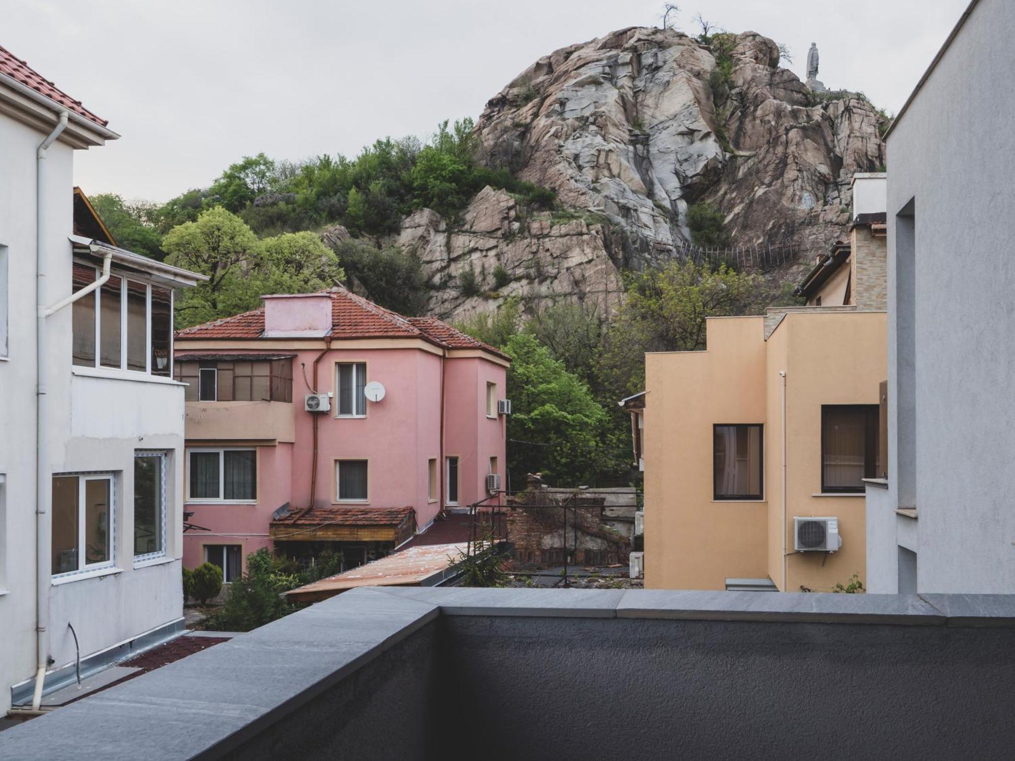 Stylish 1Bd - Free Private Garage Apartment Plovdiv Exterior photo
